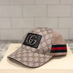 Gucci Beige Monogram Cap with Green and Red Stripe